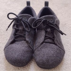 Xero barefoot minimalist gray wool shoes | size 8.5